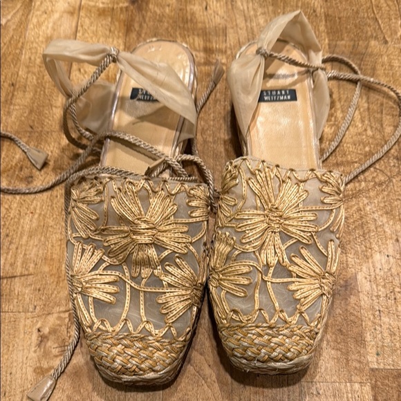Stuart Weitzman Gold Espadrilles with Intricate Woven Design - Picture 1 of 4
